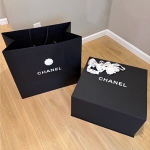Chanel XL Black Gift Set with White Accents